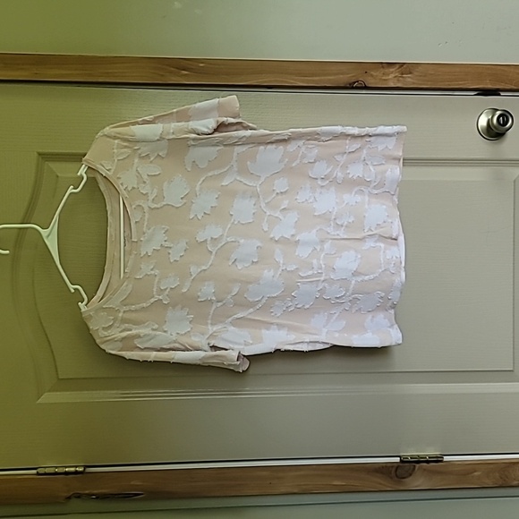 LOFT short sleeve t shirt with flowers size medium - Picture 1 of 5